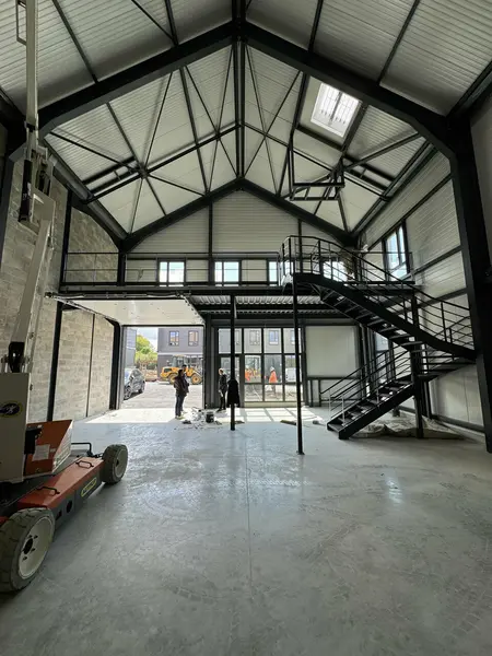 Entrepôt / Activité à louer - Groslay (95410) - 174 m² - 2 691 €/mois