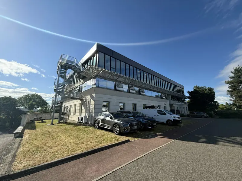 À vendre : bureaux clés en main au cur de l'Europarc de Bron.
