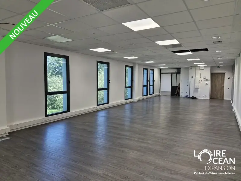 Bureau à louer - Pornic (44210) - 112 m² - 1 493 €/mois