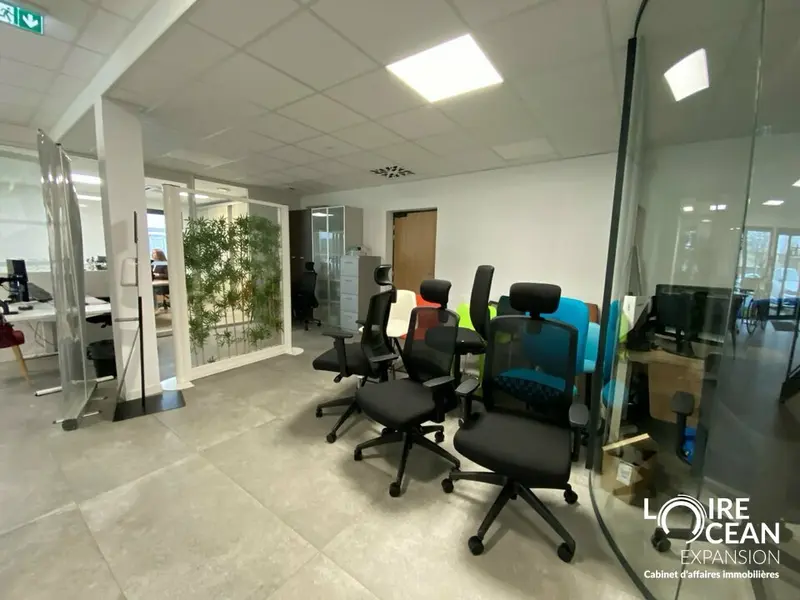 Entrepôt / Activité à louer - Nantes (44000) - 655 m² - 4 928 €/mois