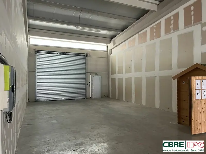 Entrepôt / Activité à louer - Lahonce (64990) - 212 m² - 1 470 €/mois