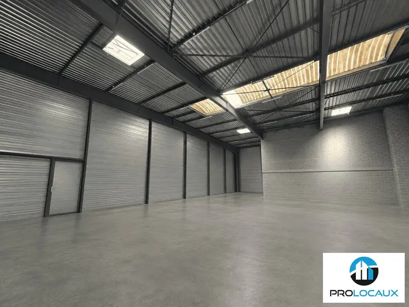 A louer Entrepôt 1740m² Amiens