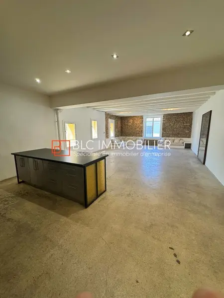 LOCAL COMMERCIAL A VENDRE 13007 MARSEILLE