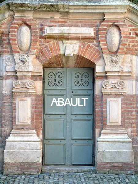 A vendre Local commercial  155m² Toulouse