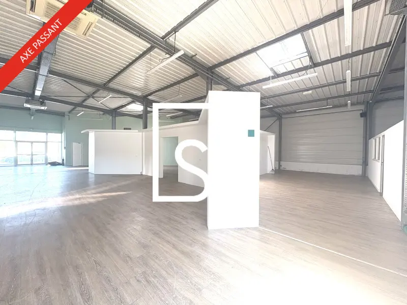 LOCATION LOCAL COMMERCIAL - 450 M² -  63170 AUBIERE