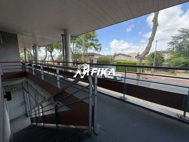 Bureau à louer - Saint-Jean (31240) - 100 m² - 1 083 €/mois