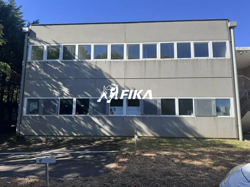 A louer - Bureaux à partir de 60 m² - à Cenon 