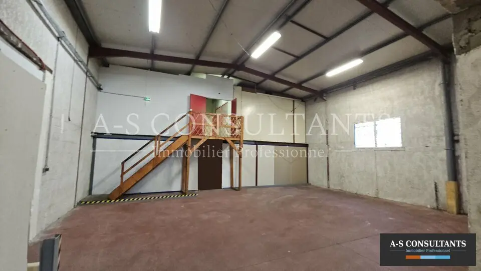A louer Locaux d'activité 367m² Feyzin