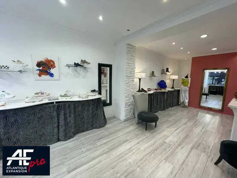 A louer Local commercial  53m² Saint-Nazaire