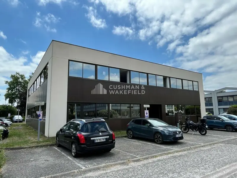 A LOUER - BUREAUX DE 150 M² - TECHNOCLUB GRADIGNAN 
