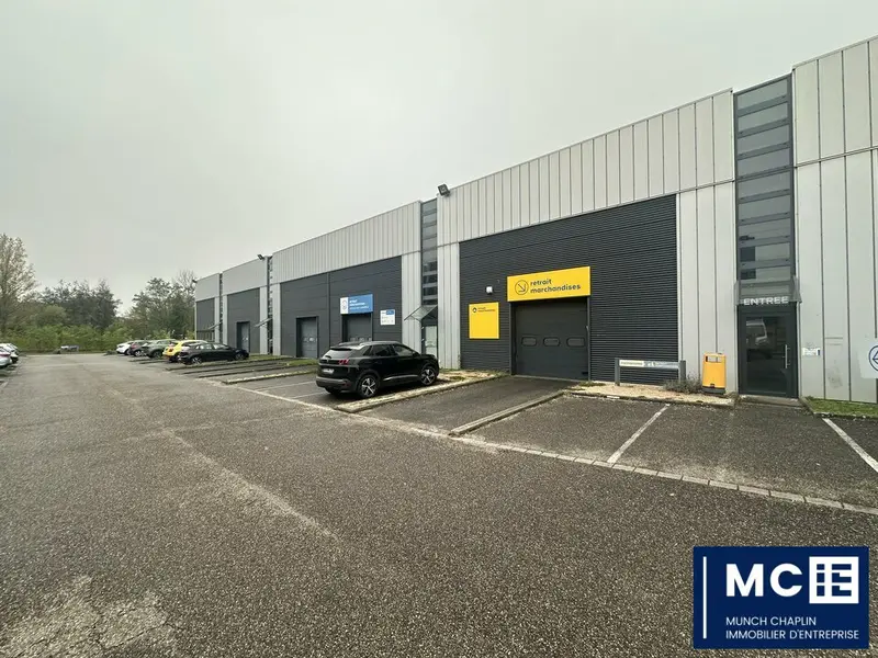 Entrepôt / Activité à louer - Mundolsheim (67450) - 900 m² - 9 896 €/mois