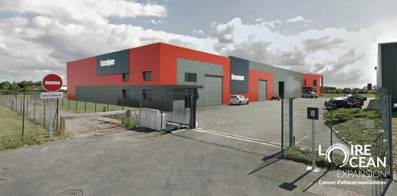 Entrepôt / Activité à vendre - Nantes (44000) - 1701 m²