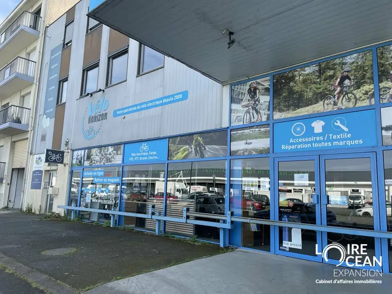 Local Commercial à louer - Angers (49100) - 715 m² - 5 500 €/mois