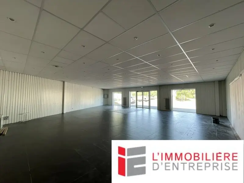 Local Commercial à louer - Vannes (56000) - 195 m² - 1 720 €/mois
