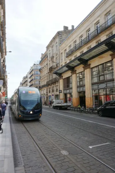 Local Commercial à vendre - Bordeaux (33300) - 213 m² - 0 €