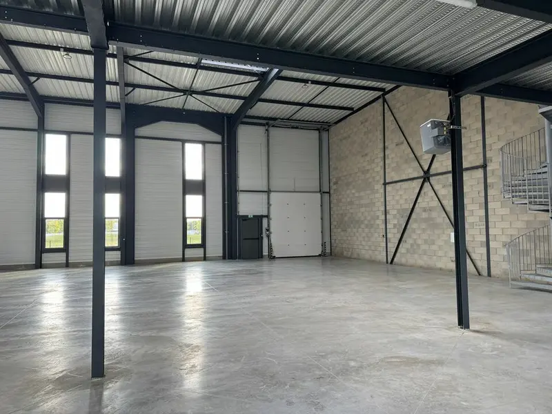 Entrepôt / Activité à vendre - Serris (77700) - 358 m²