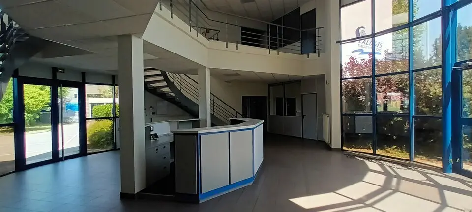 Bureau à vendre - Montivilliers (76290) - 1260 m²