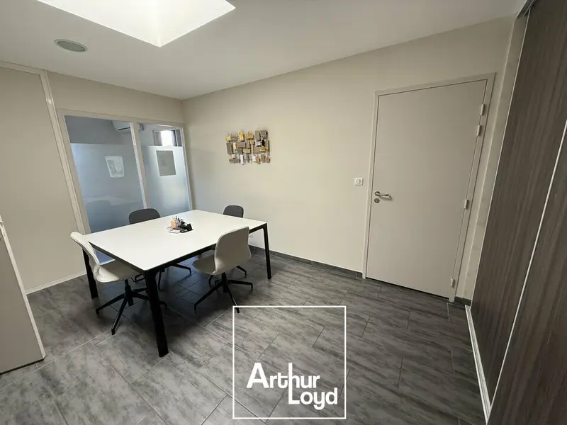 Entrepôt / Activité à louer - Brive-La-Gaillarde (19100) - 17 m² - 400 €/mois