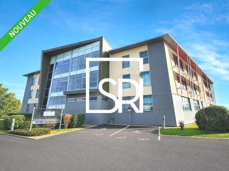 Bureau à louer - Clermont-Ferrand (63000) - 2984 m² - 32 326 €/mois