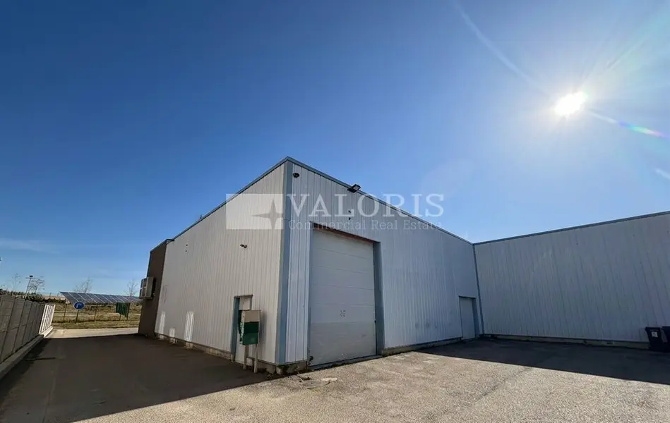 Entrepôt / Activité à vendre - Lentilly (69210) - 380 m²