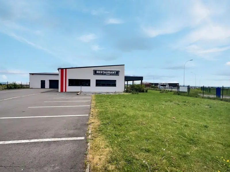 Local Commercial à louer - Folkling (57600) - 440 m² - 3 000 €/mois
