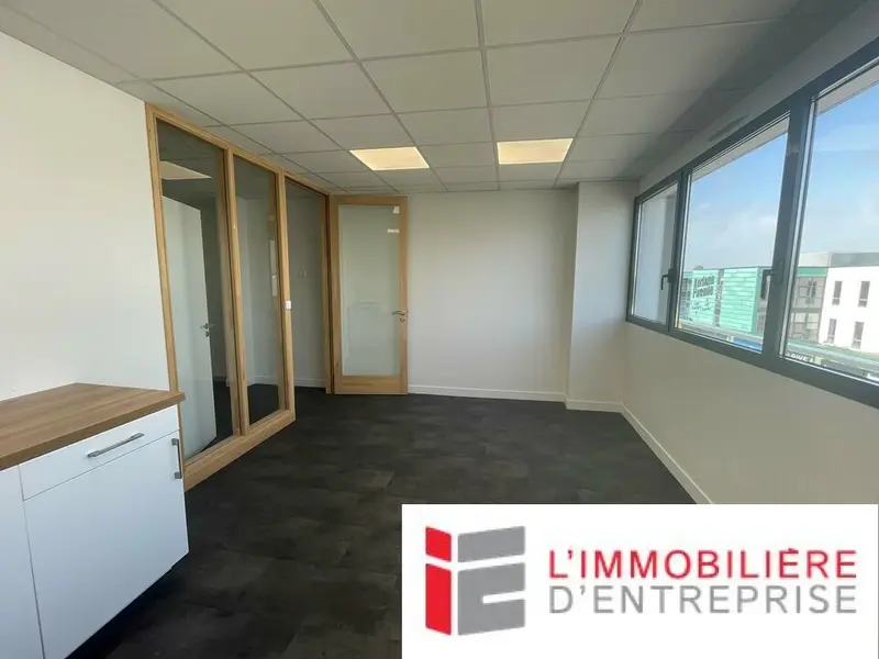 Bureau à louer - Vannes (56000) - 31 m² - 580 €/mois