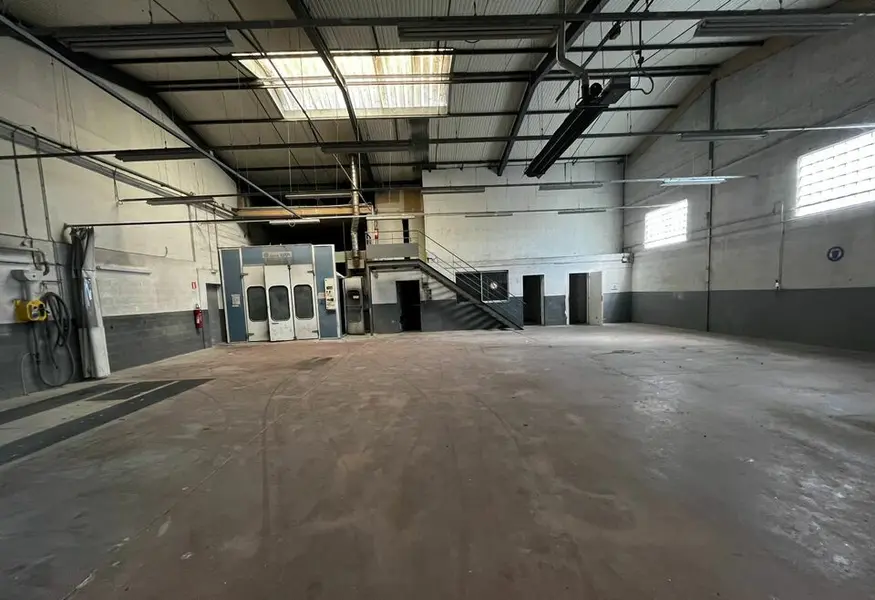 A louer Locaux d'activité 600m² Persan