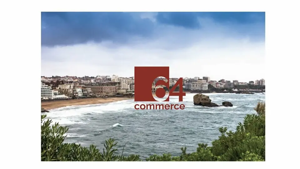 A LOUER LOCAL COMMERCIAL 125 m2 avec petit droit d'entrée BIARRITZ