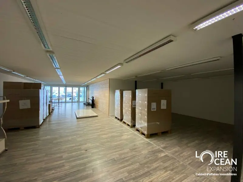 A louer Local commercial  435m² Aizenay