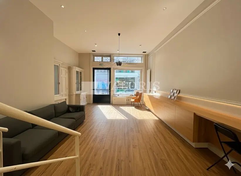 A louer Local commercial  91.67m² Lyon 06