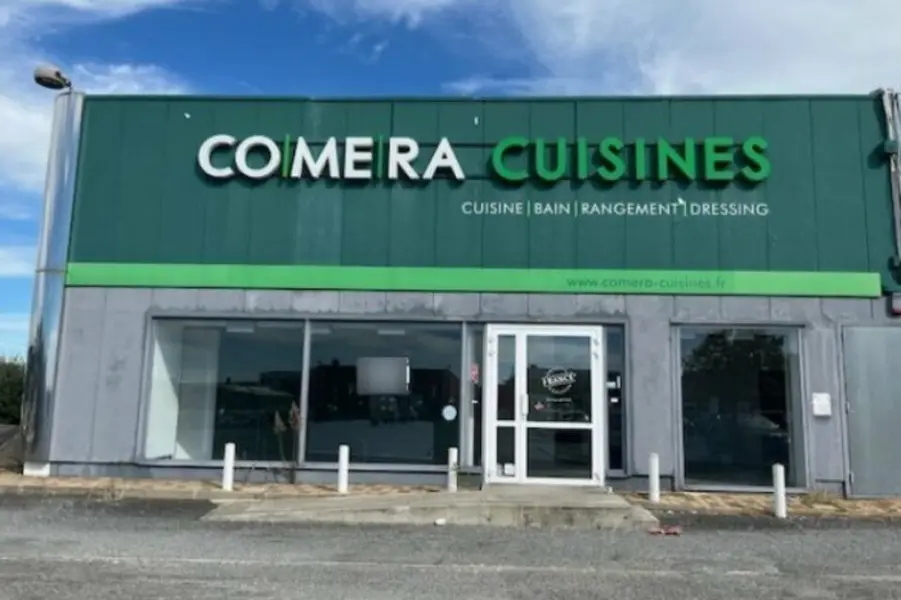 A louer Local commercial  400m² Mérignac
