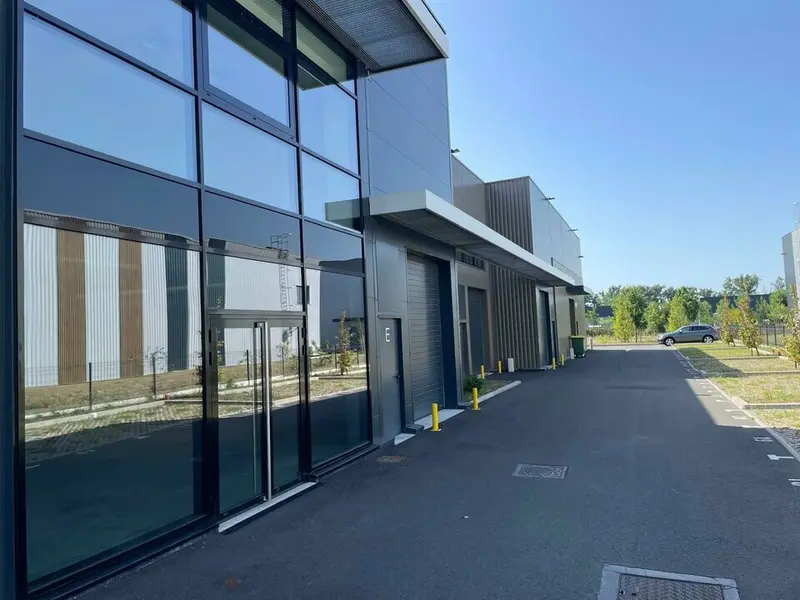 LOCAL D'ACTIVITE A LOUER - MERIGNAC AEROPARC
