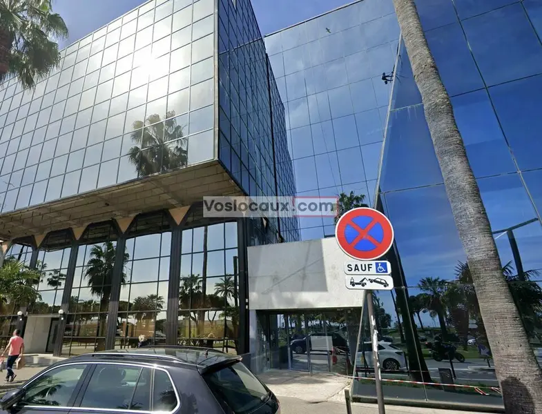 Bureaux à louer  265 m² à Nice Ouest