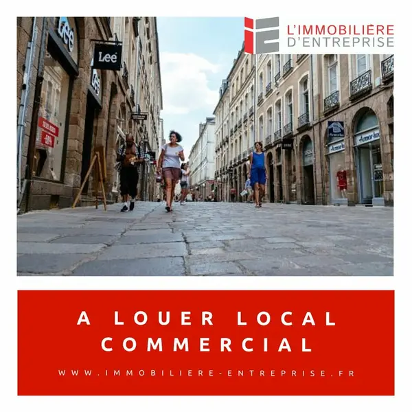 A LOUER - LOCAL COMMERCIAL - VANNES CENTRE