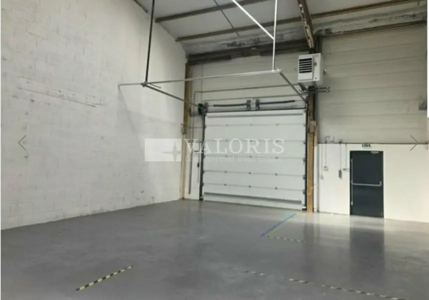 A louer Locaux d'activité 209m² Vaulx-en-Velin