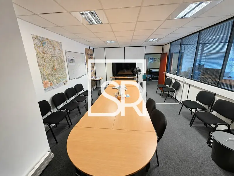 A louer Bureaux 218.18m² Cournon-d'Auvergne