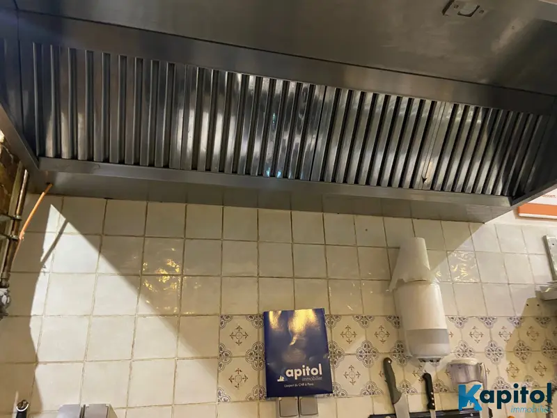 Restaurant avec appartement - Dept. 94 - mini loyer